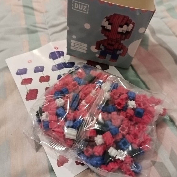 FREE-AD-ON New Duz Magic block Spiderman - Picture 2 of 3